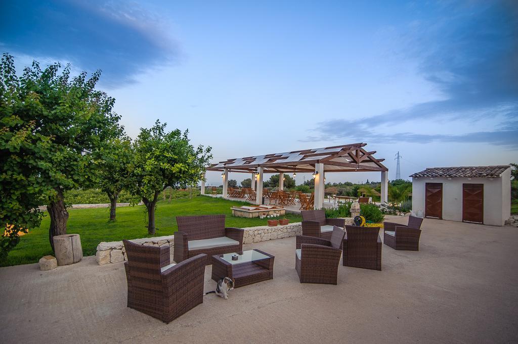 Agriturismo Alle Riserve Cavagrande Avola Buitenkant foto